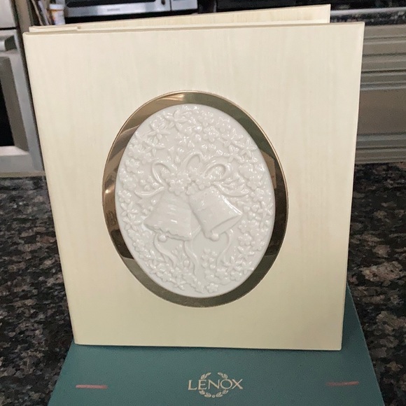 LENOX WEDDING PHOTO ALBUM 4x6 NWT